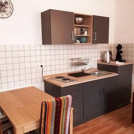 Ferienwohnung - Apartment Mit Balkon In Halle-Saale, Trotha Halle  ภายนอก รูปภาพ