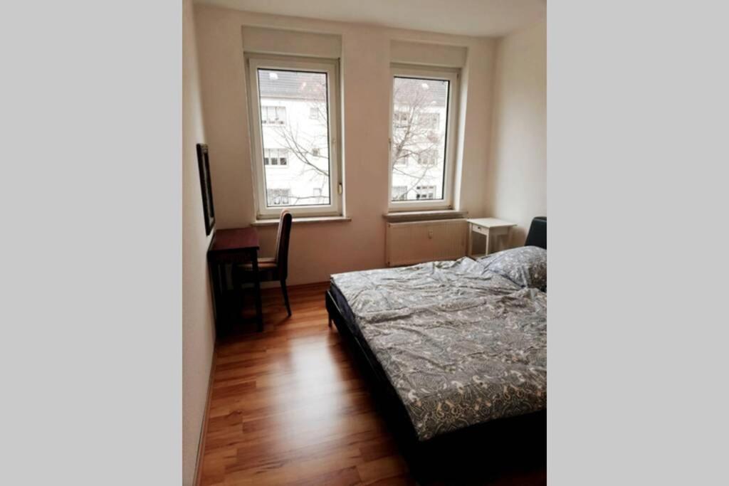 Ferienwohnung - Apartment Mit Balkon In Halle-Saale, Trotha Halle  ภายนอก รูปภาพ