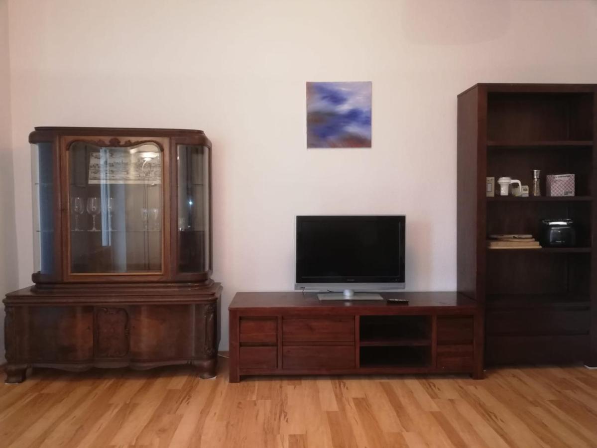 Ferienwohnung - Apartment Mit Balkon In Halle-Saale, Trotha Halle  ภายนอก รูปภาพ