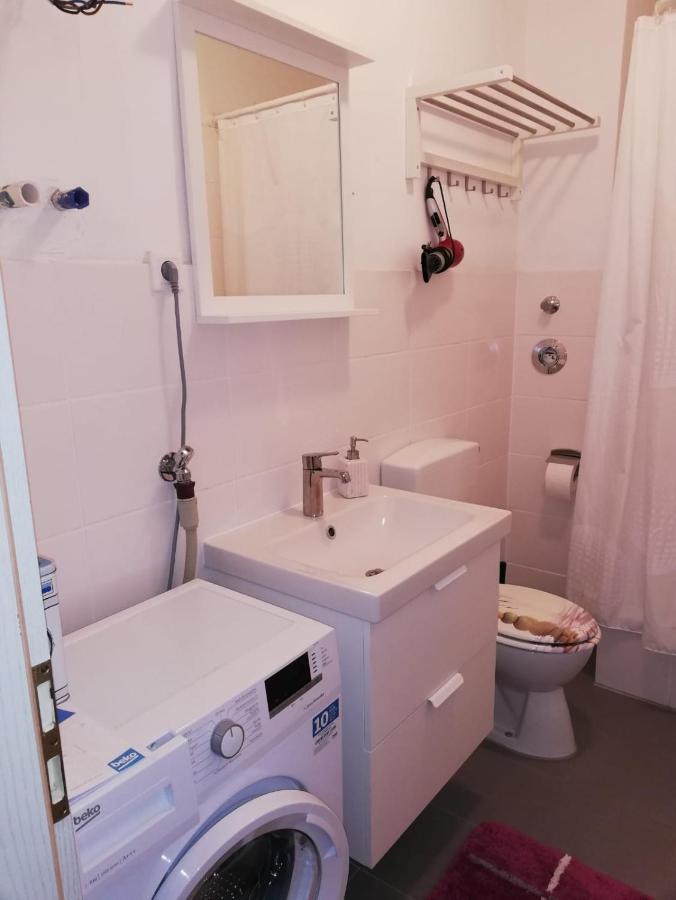 Ferienwohnung - Apartment Mit Balkon In Halle-Saale, Trotha Halle  ภายนอก รูปภาพ